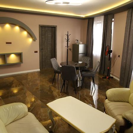 Hotel Gold Gyumri Exterior photo